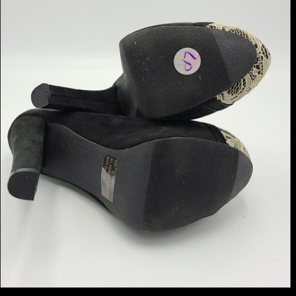 Charlotte Russe lace toe black heels - Picture 4 of 4